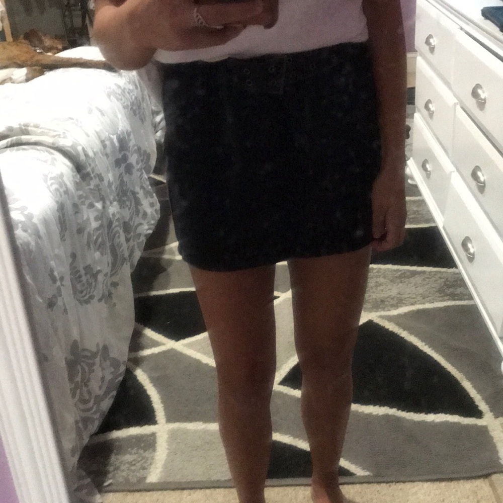 Skirt - Picture 5 of 5